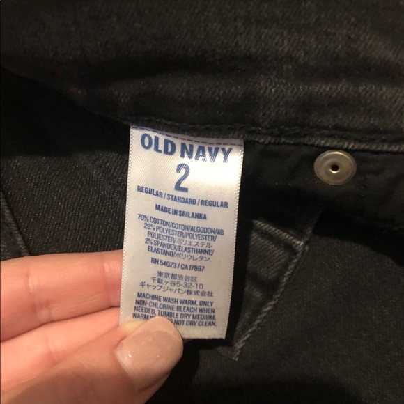 Old Navy Flirt Jeans - Picture 4 of 6